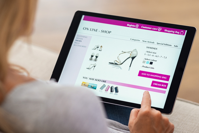 Silent Selling: The Art of Converting Customers Online Without Saying a Word