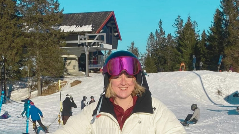 Leanne Skiing