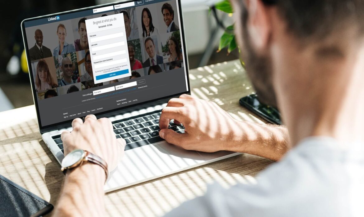 Why Recommending on LinkedIn is a Great Idea (and How to Do It Right!)