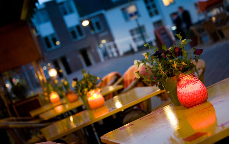 Street cafe at night